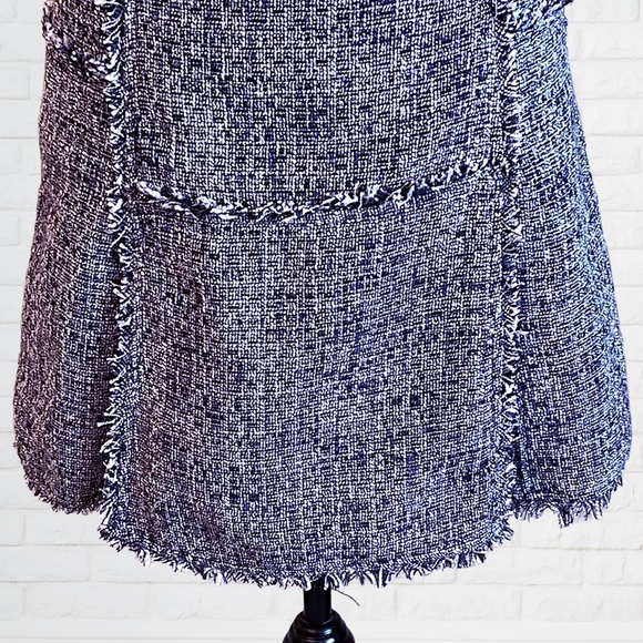 Banana Republic Tweed Fit n Flare Dress Size 2P - Picture 3 of 4